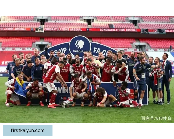 奥巴梅杨职业生涯关键瞬间回顾，状态回暖备受关注