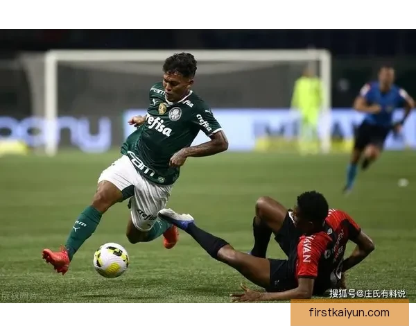 山东泰山克雷桑本赛季表现稳健，持续为球队贡献进球